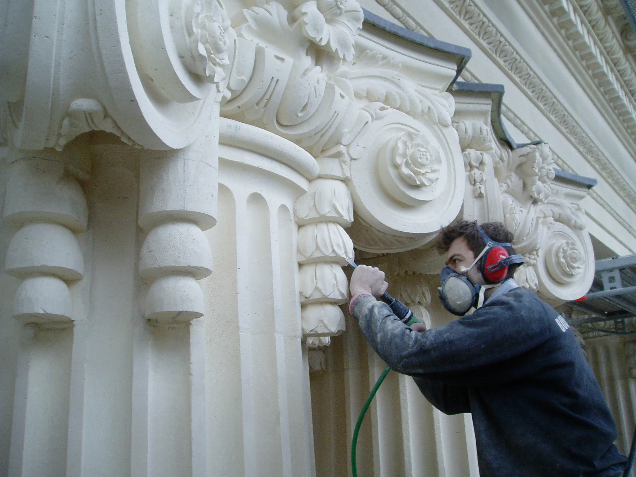 4 carving in situ.JPG