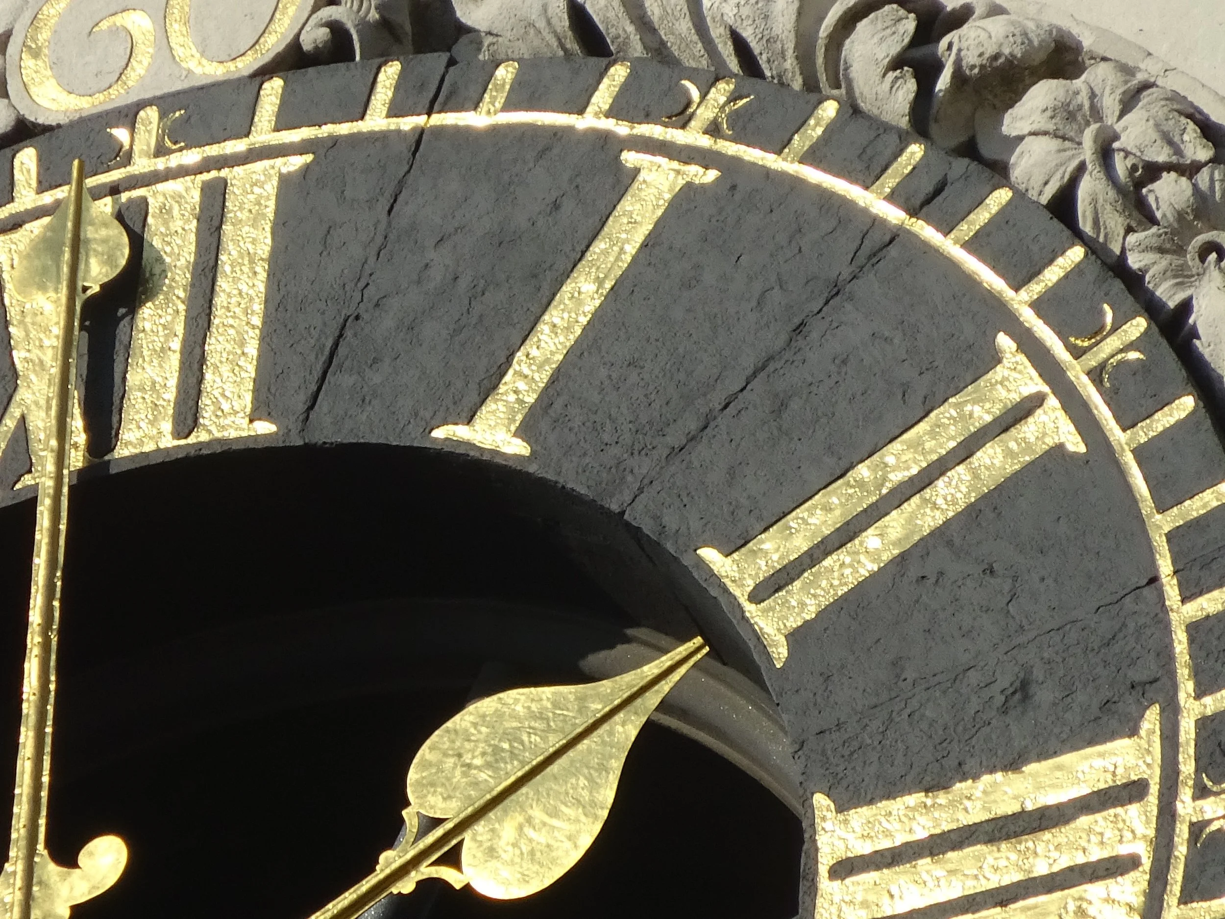 St Paul's clock faces - re-cut