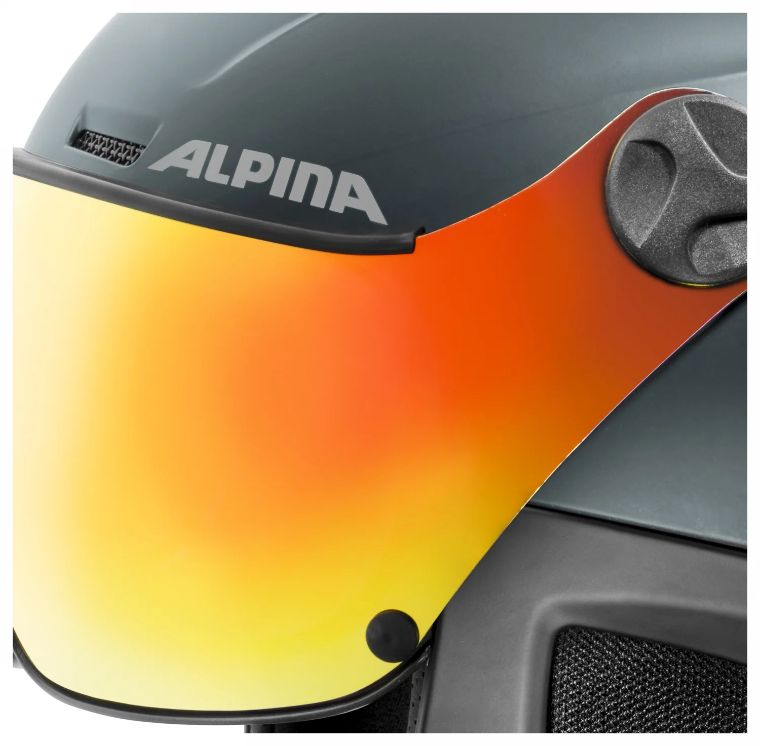 ATTELAS_VISOR_QVM_A9090180-2.jpg