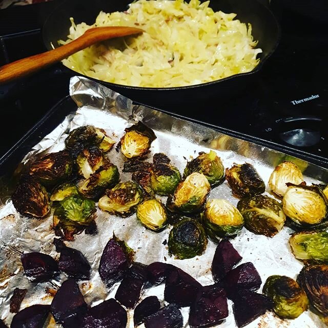 Loving having nutrient-dense, seasonal meals for the family.
...
Tonight's meals is @butcher_box organic chicken slow-cooker in the @instantpotofficial, organic roasted beets from and sauteed cabbage from @misfitsmarket, and roasted Brussels sprouts 