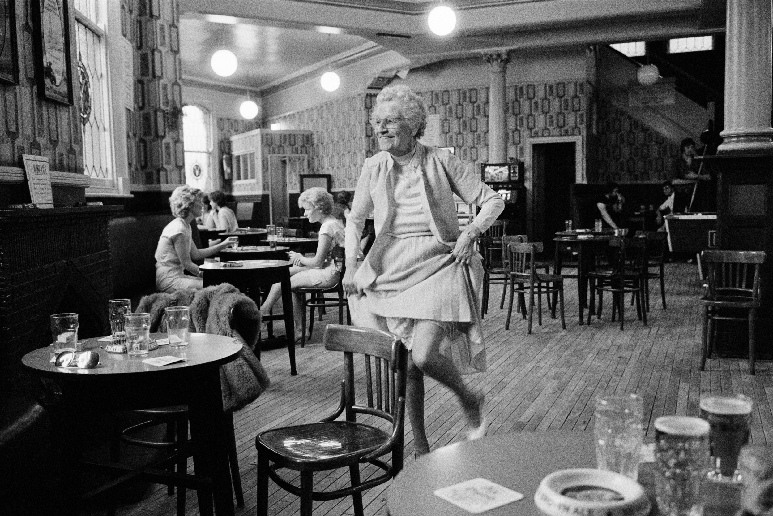 Yates’ Wine Lodge, Ashton-under-Lyne, 1983