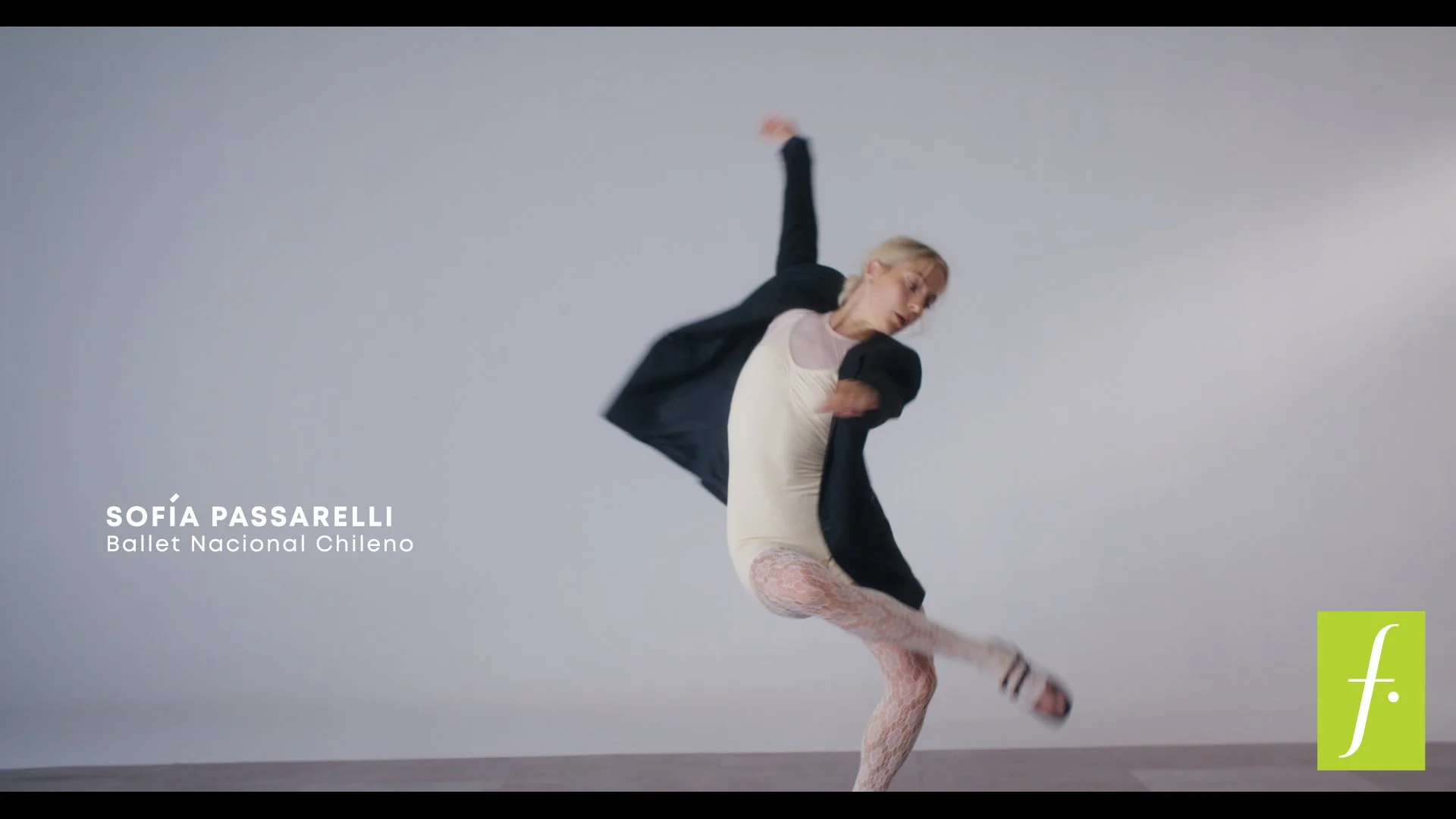 BALLERINAS - 16 9 - ONLINE.00_00_03_15.Still005.jpg