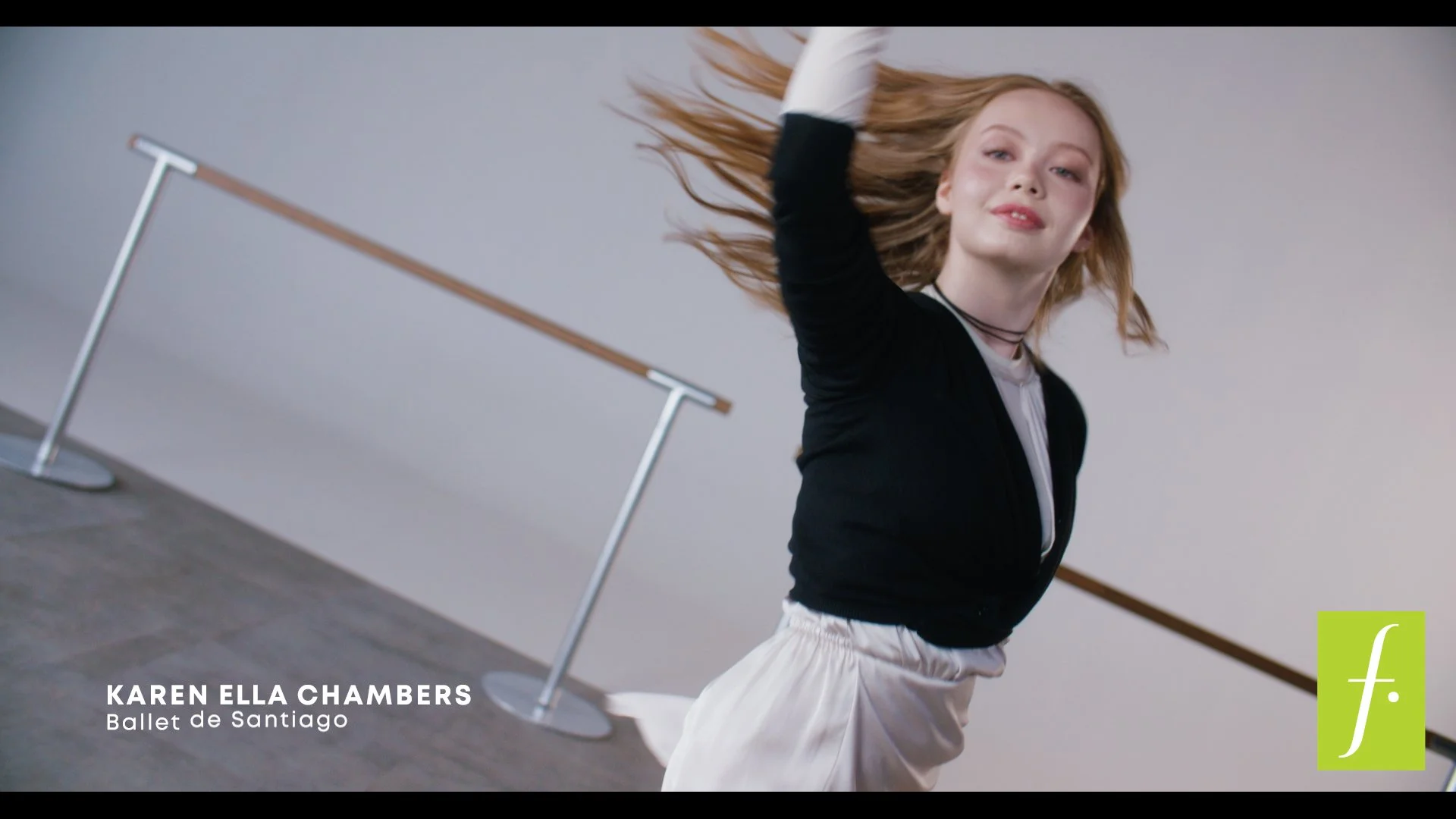 BALLERINAS - 16 9 - ONLINE.00_00_04_21.Still006.jpg