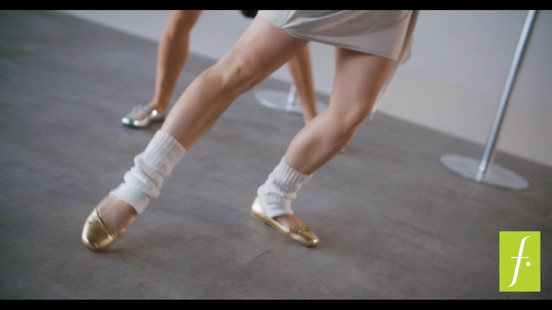 BALLERINAS - 16 9 - ONLINE.00_00_18_21.Still028.jpg