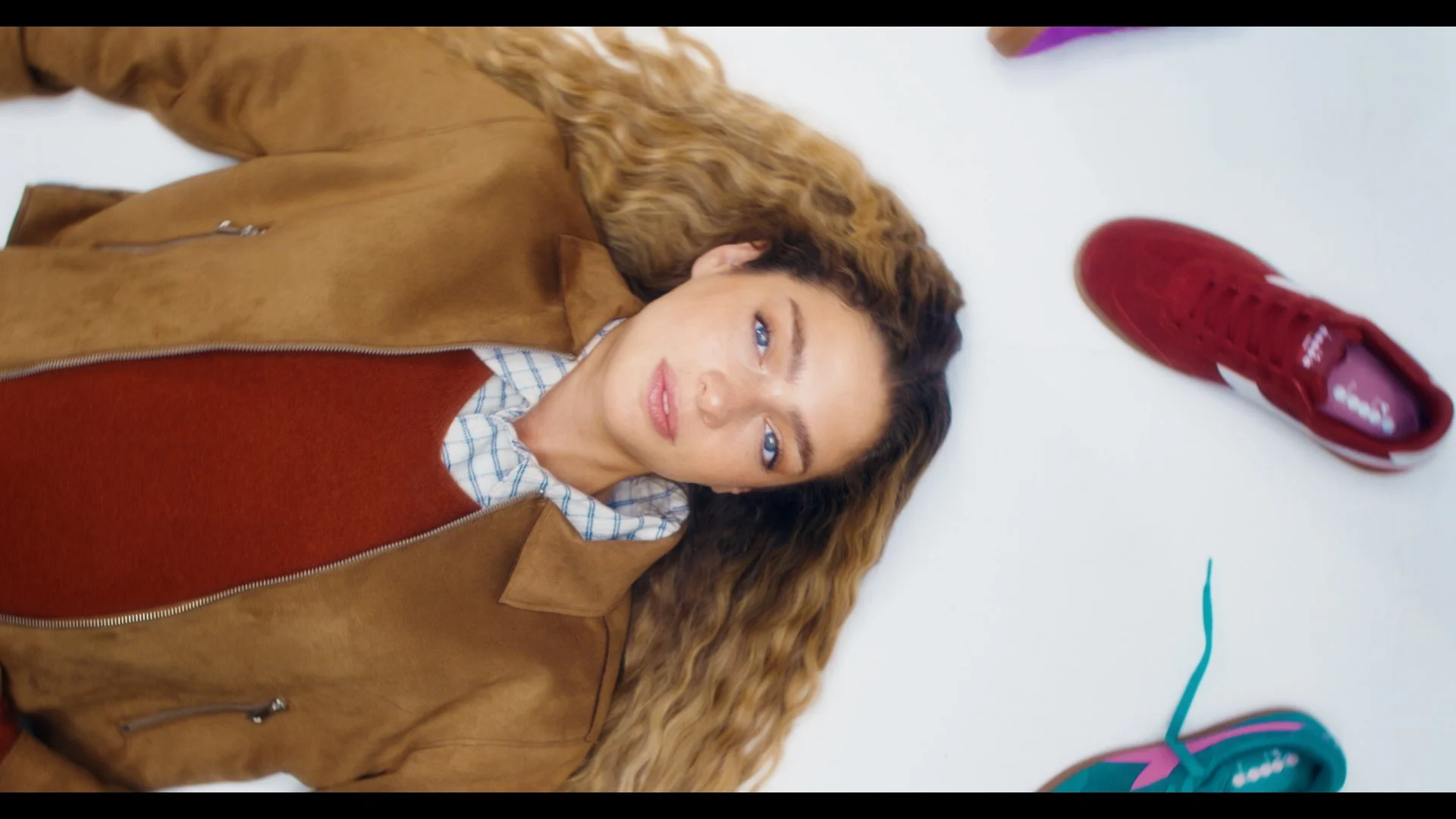 FALABELLA_SNEAKERC OLOR_ONLINE_SDA.00_00_00_00.Still030.jpg