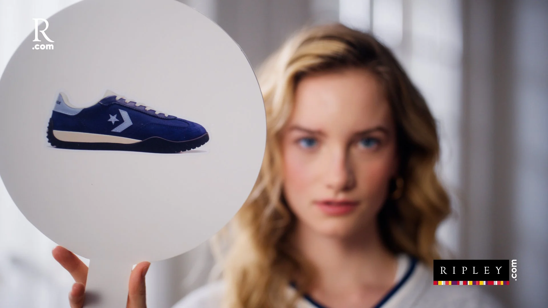 master RIPLEY SNEAKERHEADS CHILE 30s 16x9.00_00_15_05.Still025.jpg