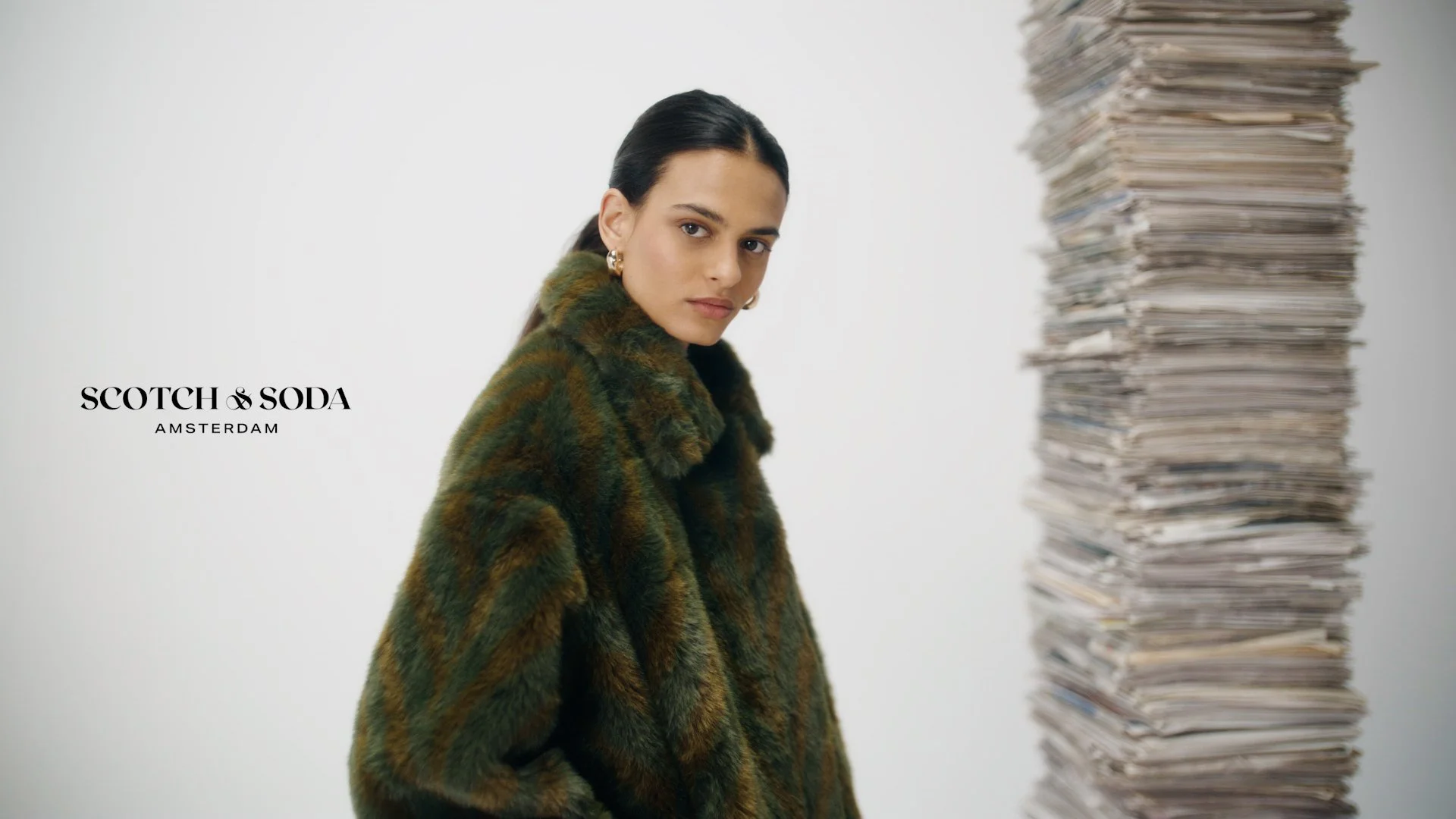 FALABELLA PELUDOS - 16 9 - ONLINE - SDA.00_00_19_06.Still030.jpg