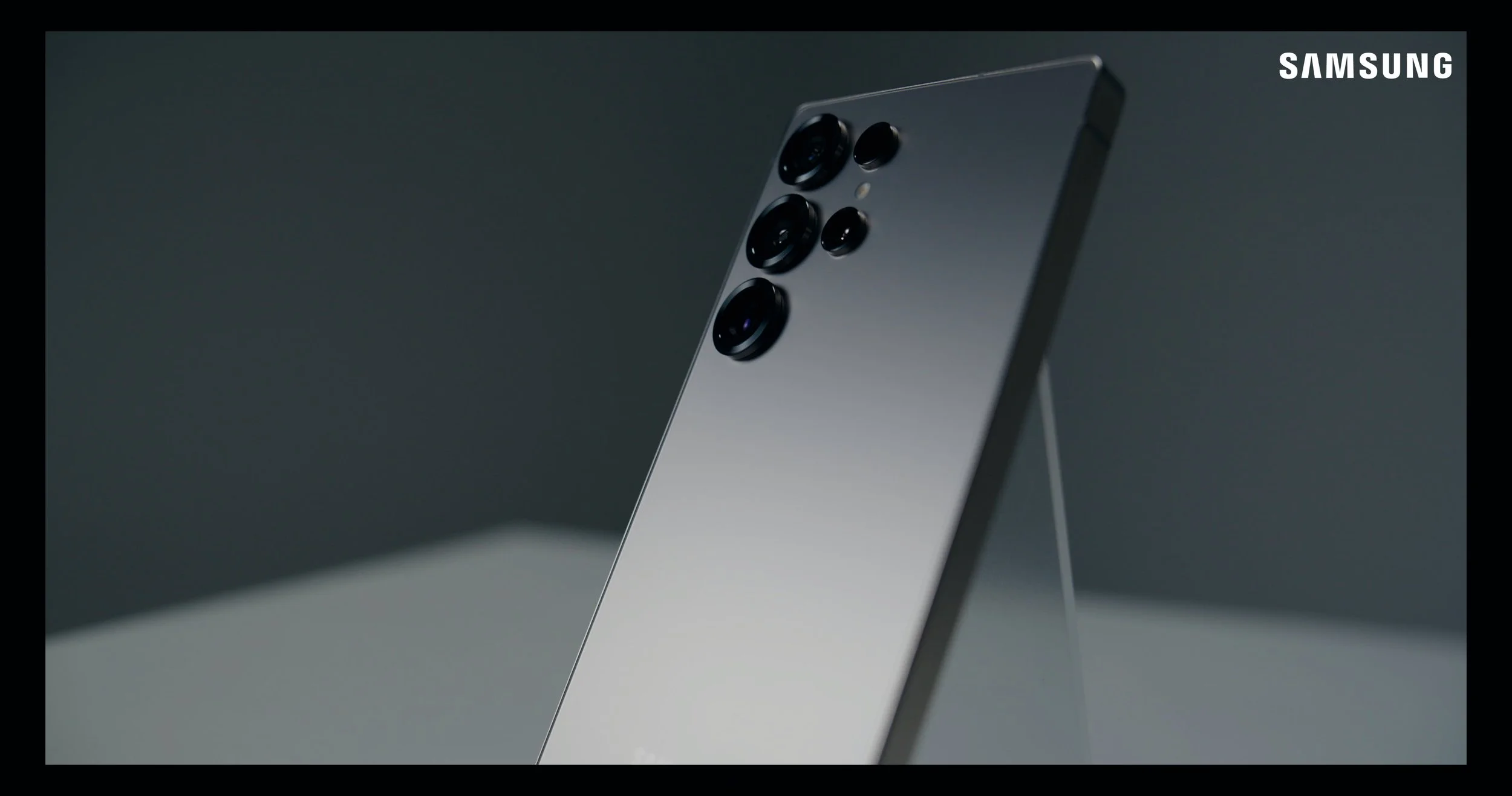 SMNG X KID - ONLINE - SDA.00_00_30_04.Still040.jpg