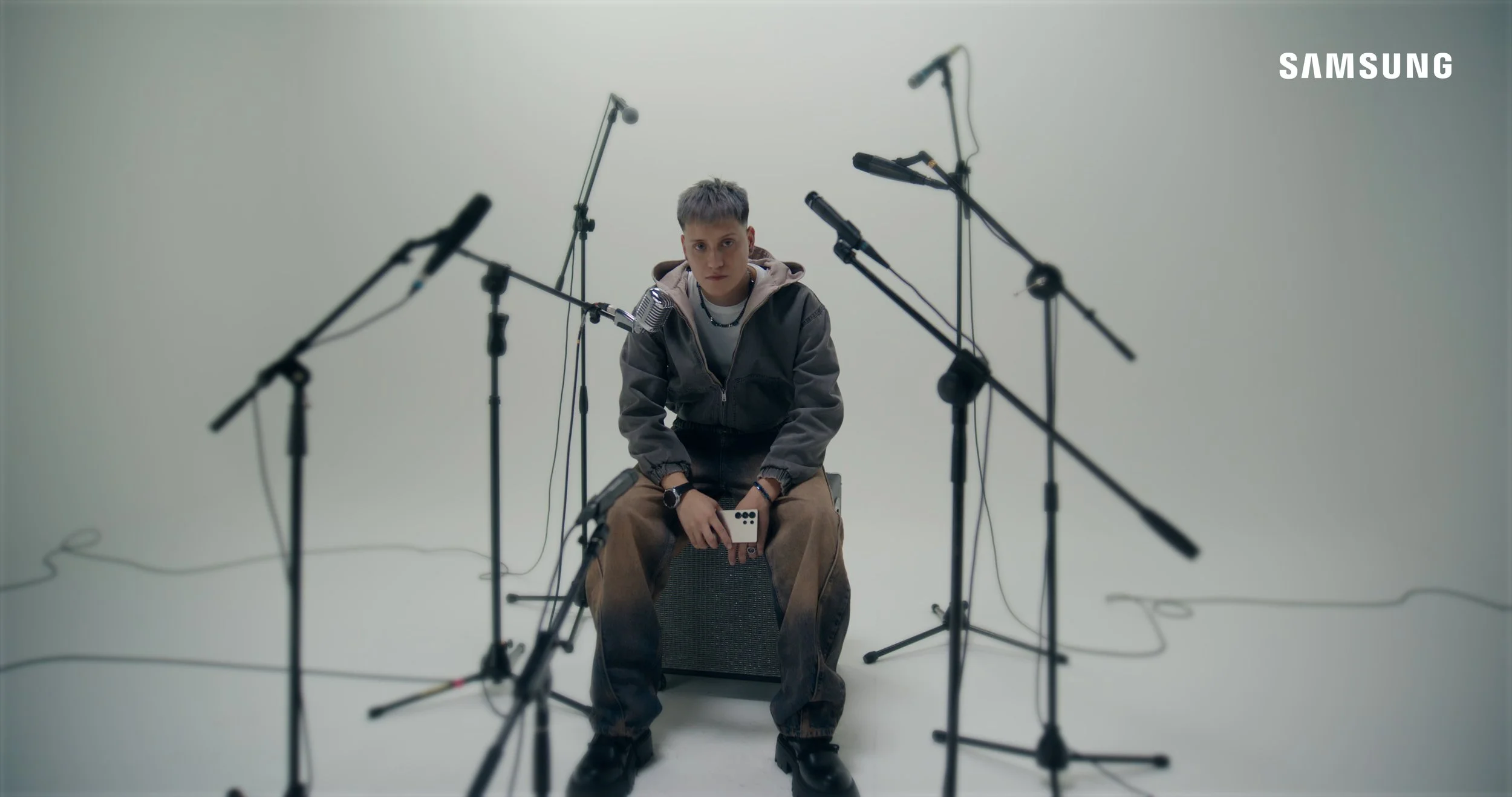 SMNG X KID - ONLINE - SDA.00_00_32_02.Still045.jpg