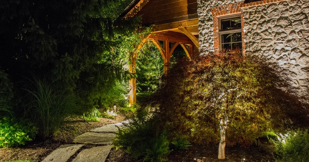 Fantastic-Kichler-Landscape-Lighting-decorating-ideas-for-Exterior-Traditional-design-ideas-with-Fantastic-Kichler-landscape-lighting.jpg