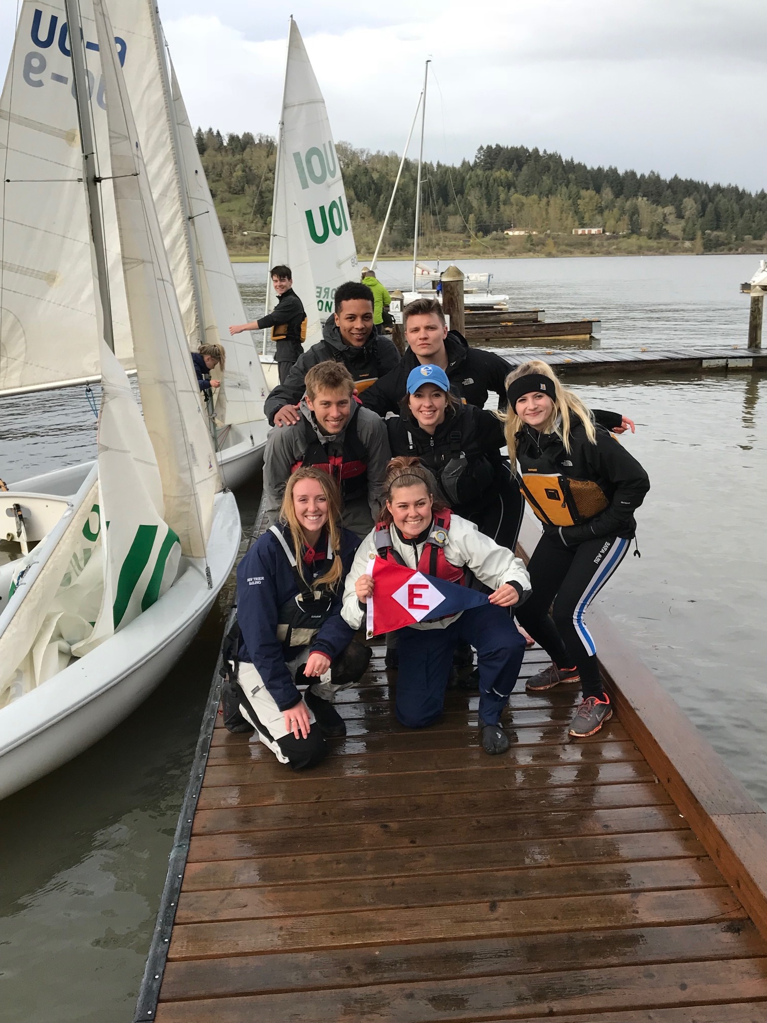  The UO Sailing Team takes a break from practice to show the EYC colors. Go Ducks! 