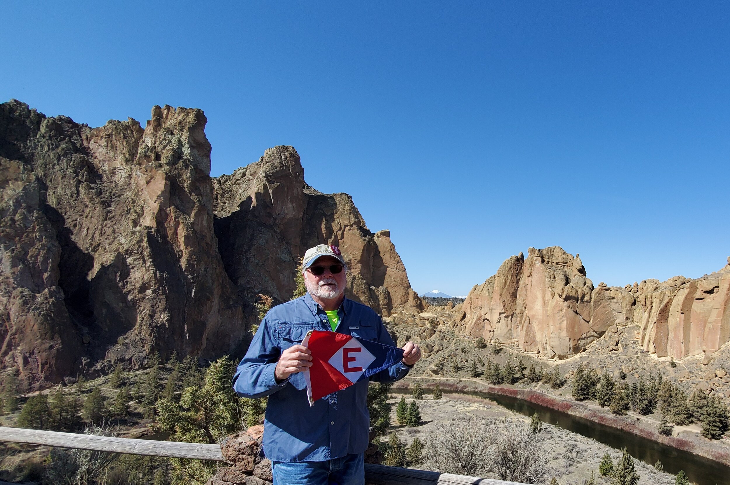  Murray flies the colors at Smith Rock  