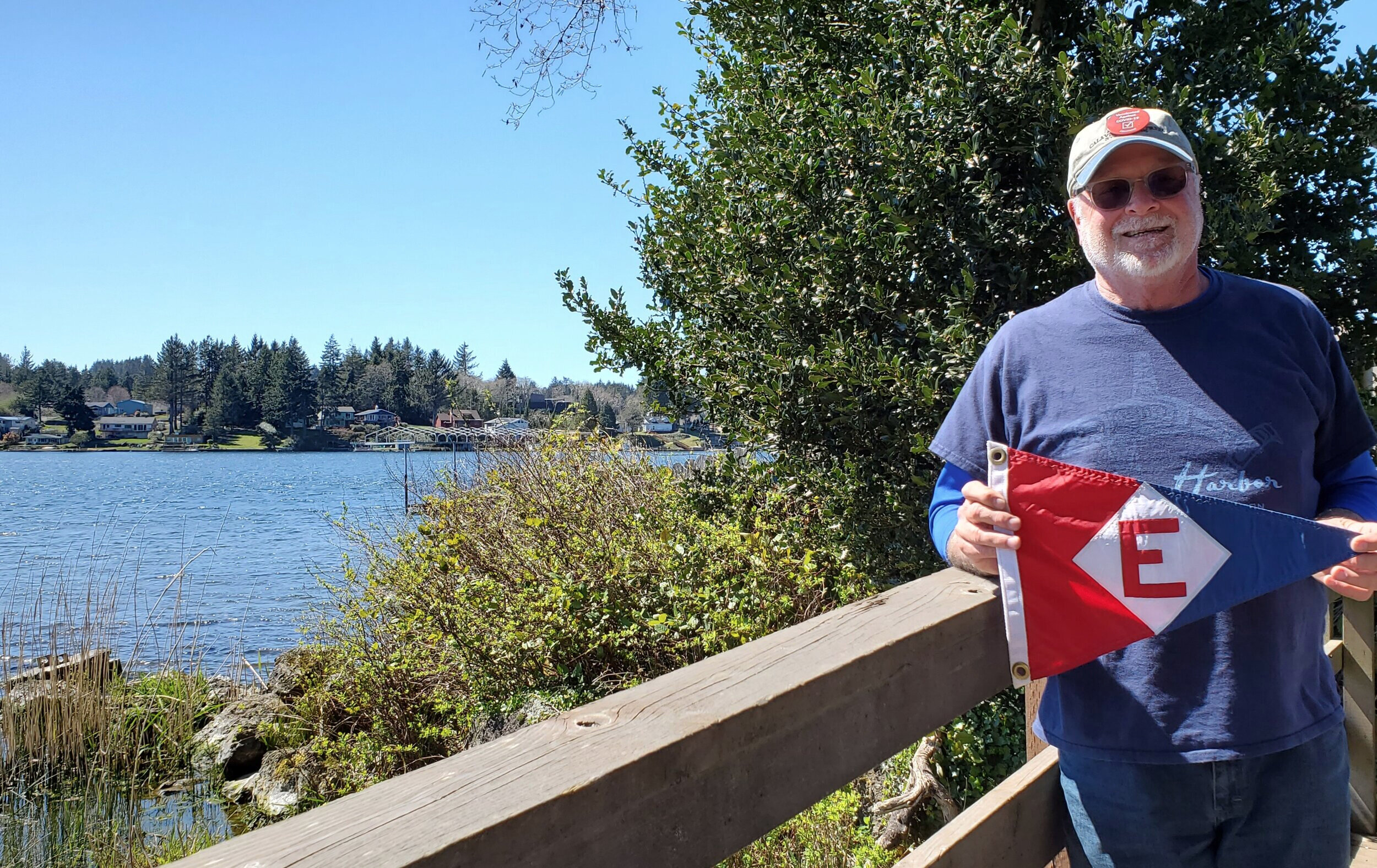  Murray hoists the colors at Devil’s Lake in Lincoln City, Oregon 