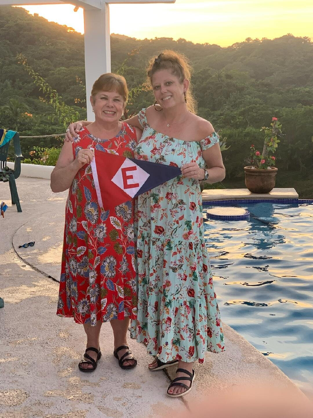 Susan and Katie show their EYC pride while relaxing in Mexico 