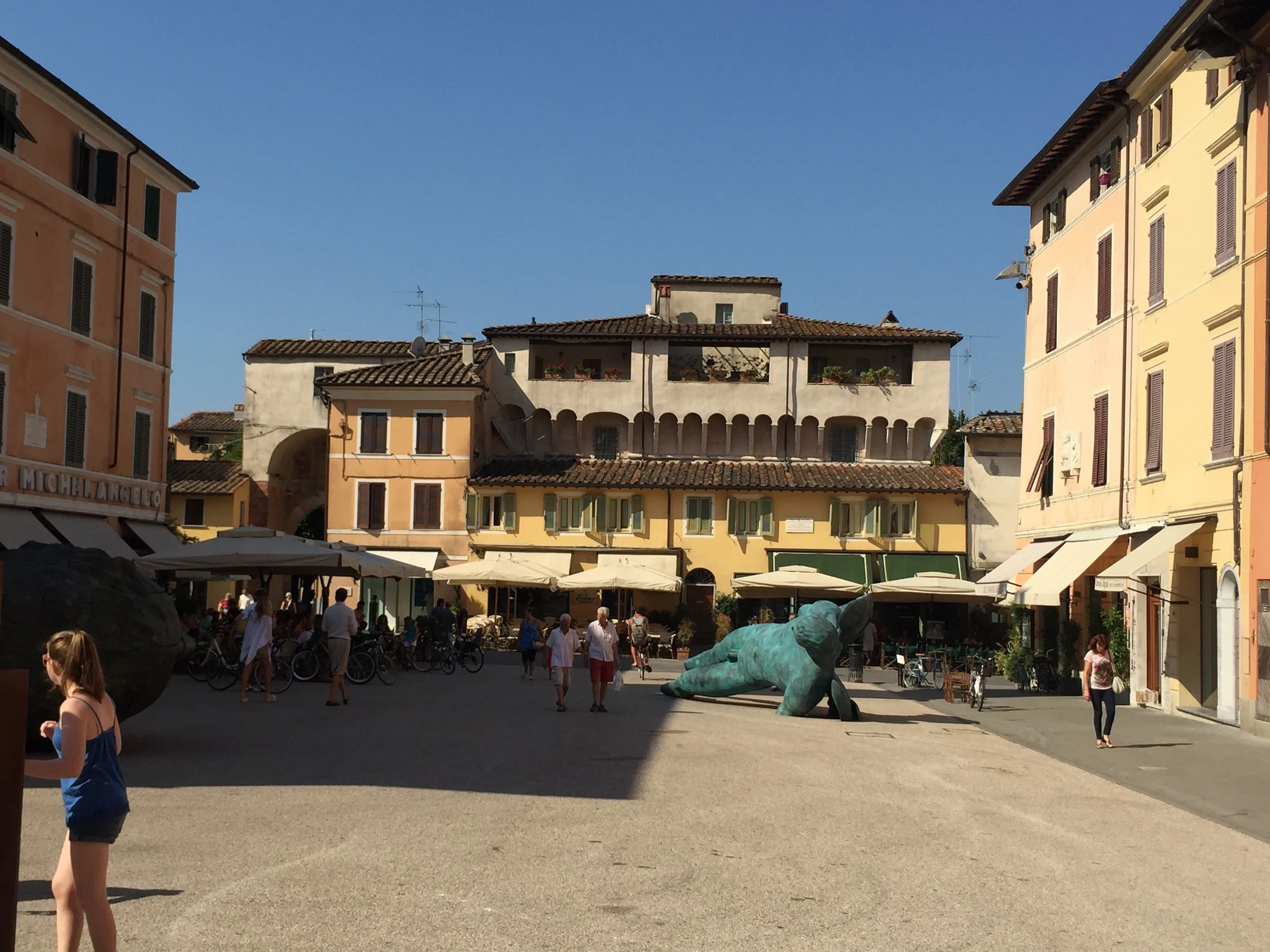 Piazza Michelangelo, the main square in Pietrasanta. Art in the piazza rotates several times per year.