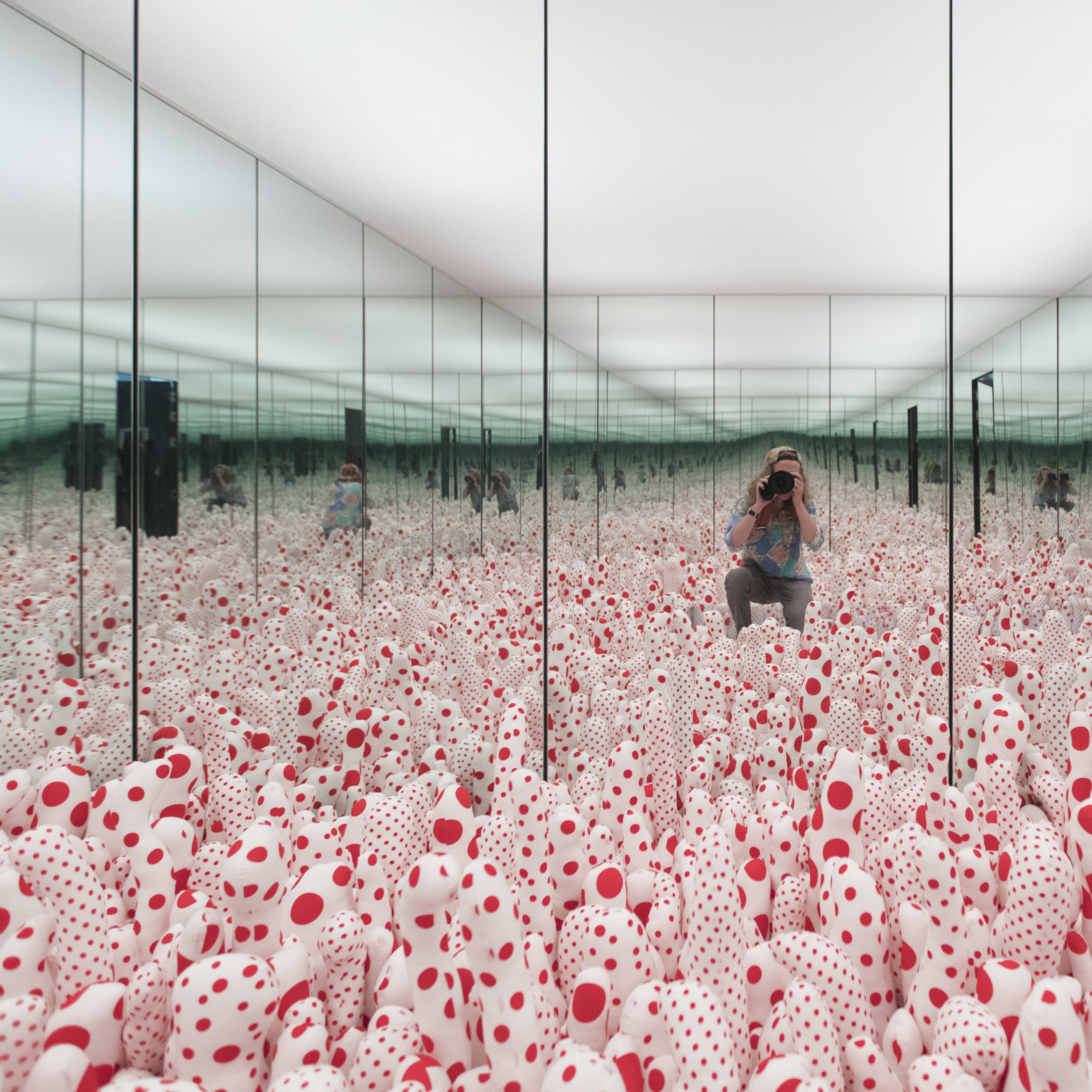 infinity room