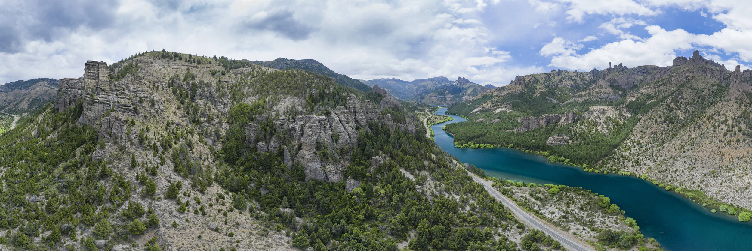 valleyencantado_pano_smallest.jpg