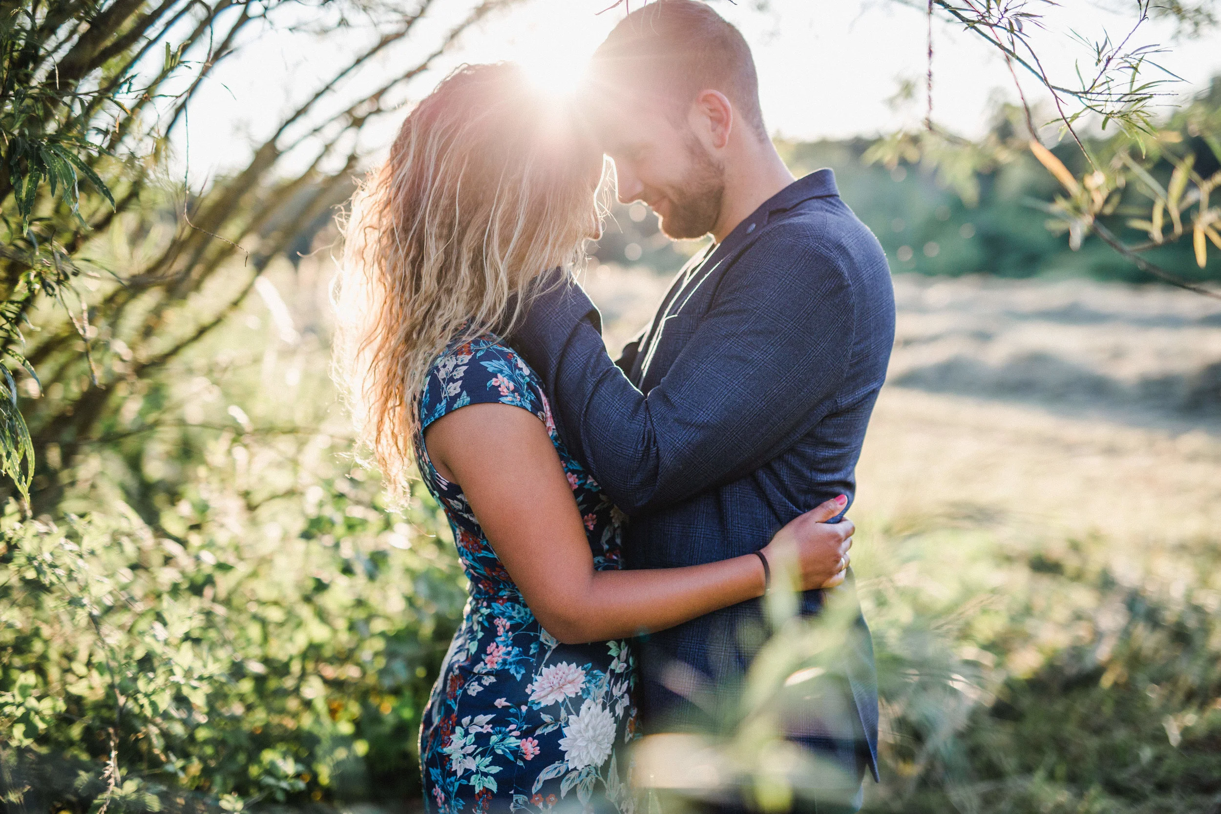 Engagementshooting in der Abendsonne