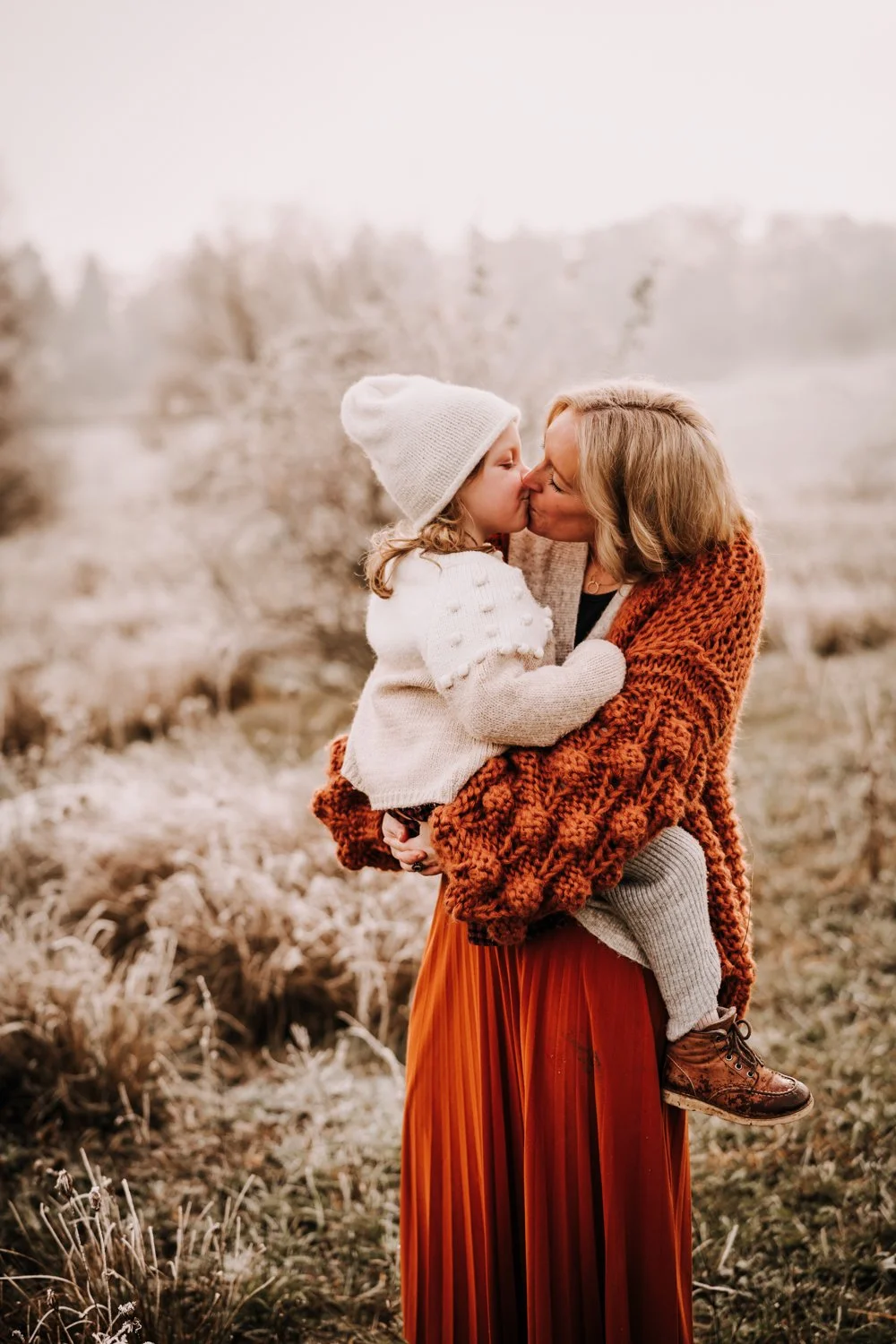 yessica-baur-fotografie-mamaundtochter-mamaliebe-familienbilder-familienshooting-metzingen-nürtingen.jpg