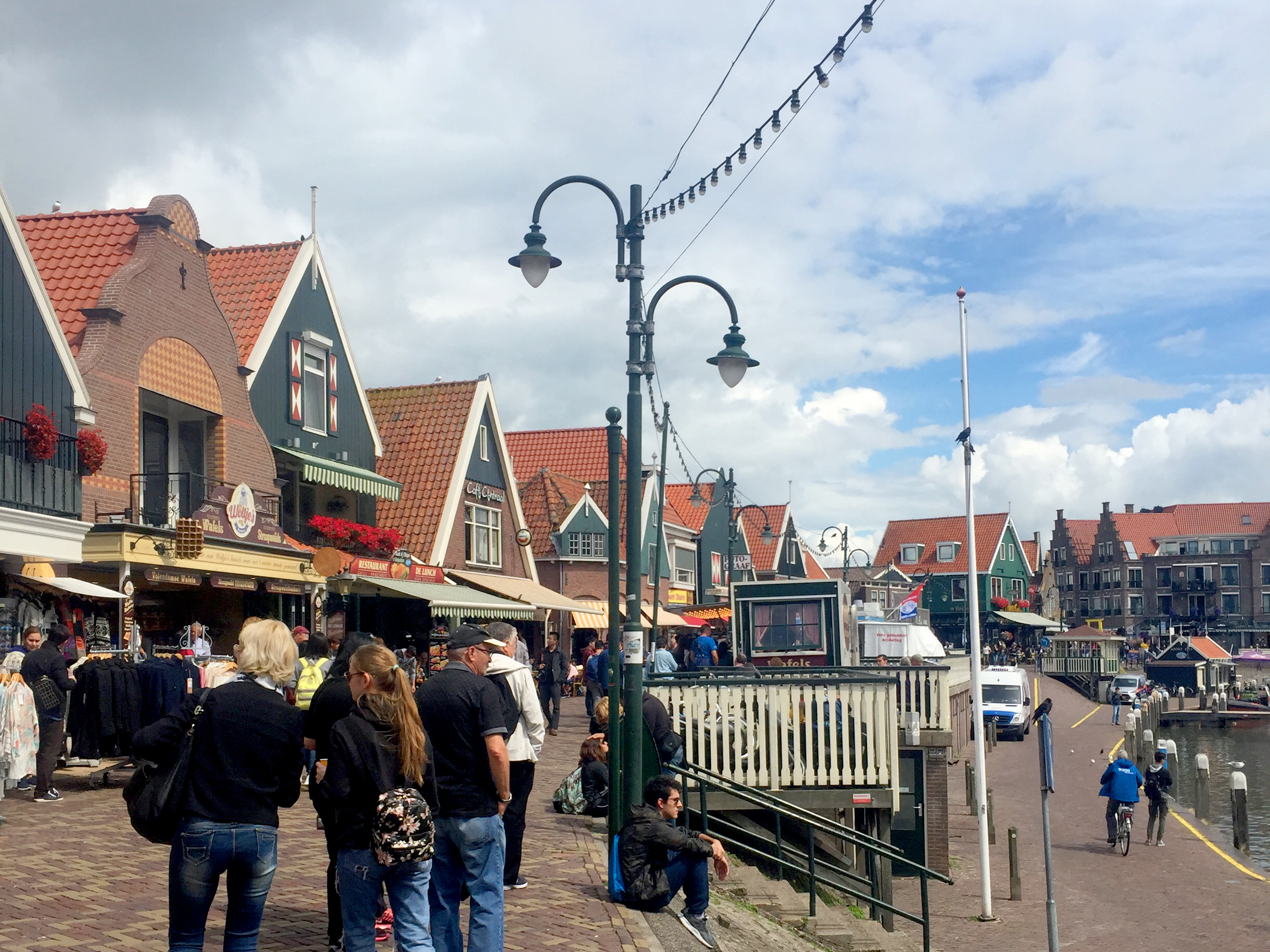  Next we stopped at Volendam - a small fishing village. 