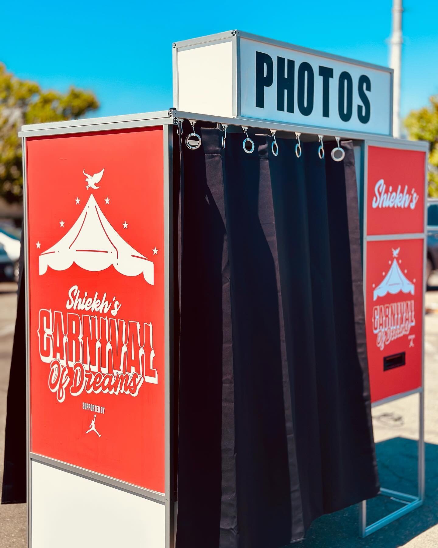 Custom Branding we did for Shiekh. Great event with a great turnout to help give back to the community and kids. Glad we got to be a part of such an awesome event!!!
.
.
.
.
.
.
.
.
.
.
#shiekhshoes #lbc #longbeach #photobooth #events #weddings #part