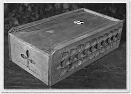 076_wooden box.jpg