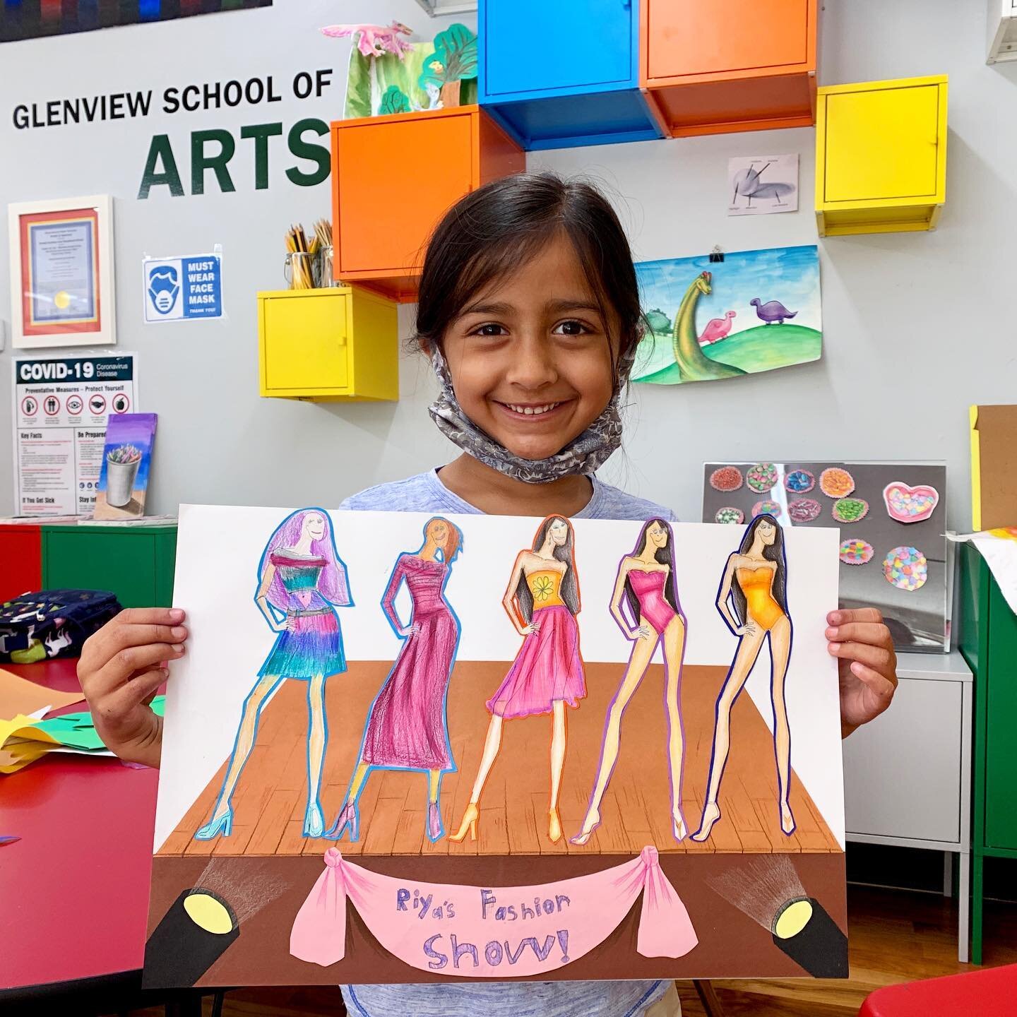 Our talented student Riya and her fashion designs! Only 6 and already a budding fashion designer :) 
.
.
.
.
.
.
.
#art #artist #artistsoninstagram #artwork #artschool #fashion #fashiondesign #drawing #coloredpencil #pencil #chicago #glenview #illino