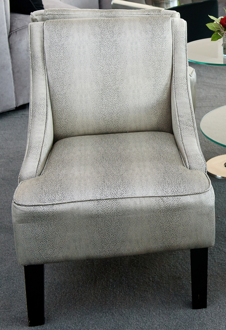 Onyx Swoop Arm Chair