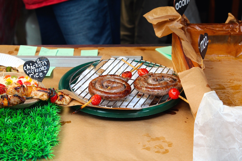 Cooking with Beer: Beer-Braised Brats Recipe for Summer Grilling