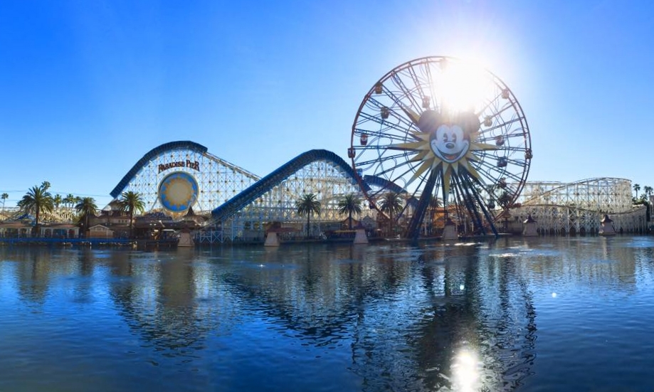 A Solo Guide Disneyland Tips For First Timers Whiskey Tango Globetrot