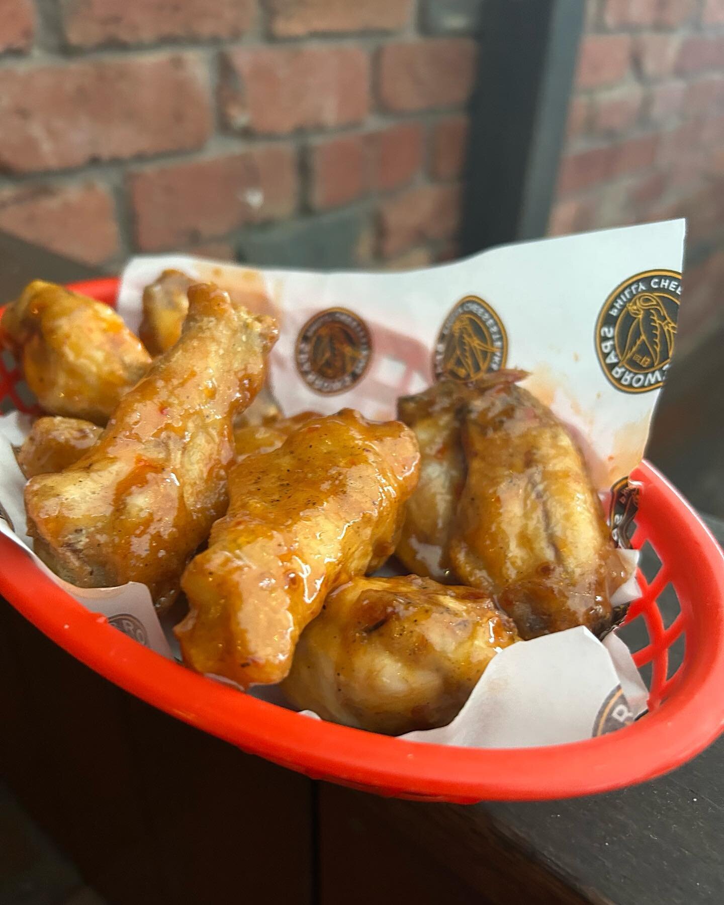 We&rsquo;ve got a wing special on tonight for Wing Wednesday 🤠
One night only!
Sweet chilli wings
$8 for 10 $4 for 5.. get &lsquo;em while they&rsquo;re hot!