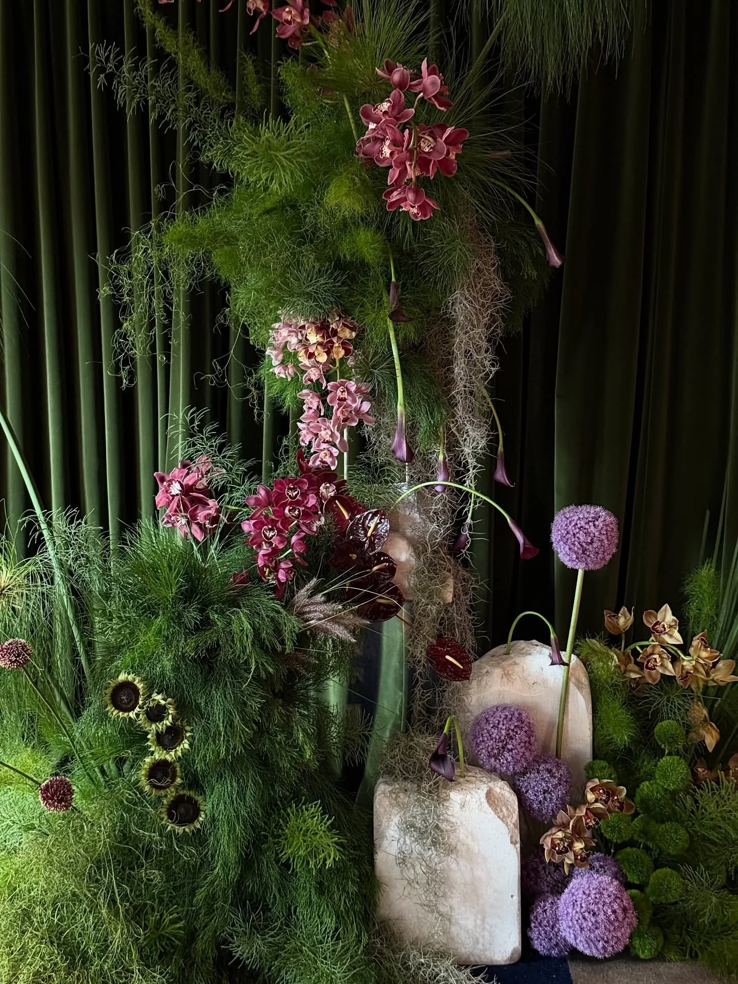 The most beautiful ceremony installation for Alex and Matt last year. 

Beautifully textured greenery with moody luxe flowers complimented with our brand new stone pillars. 

We loved working at @acehotelsydney the perfect backdrop for a rainy winter