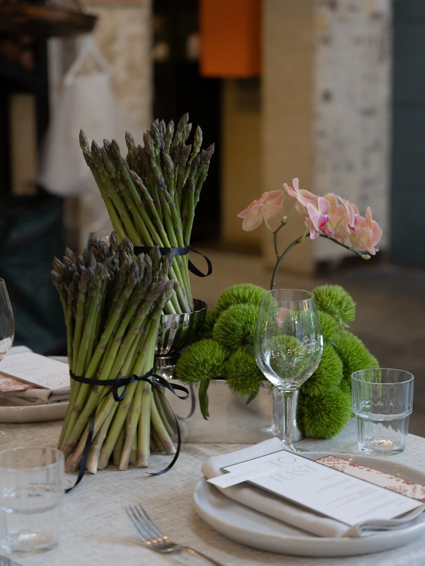 We love a fruit and floral moment. These floral sculptures for Brenna and Dave at one of our favourite Sydney venues. 

Content creation / styling imagery | @madelineanne_creator 
Venue | @threeblueducks 
Coordinator | @hireabridesmaid_ 
Custom table