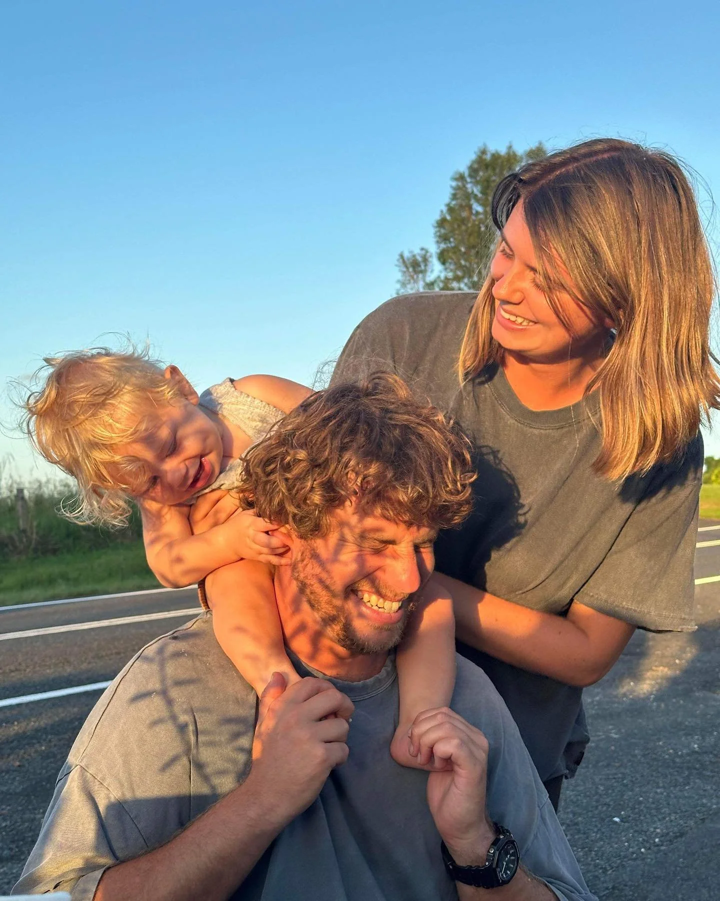 love these two so much ❤️❤️❤️

a chance spark can turn into a lifetime&hellip; 

&lsquo;electric lady powers&rsquo; was released yesterday and believe that the force is strong friends; swipe right for an outro sample and if it&rsquo;s feeling kosher,