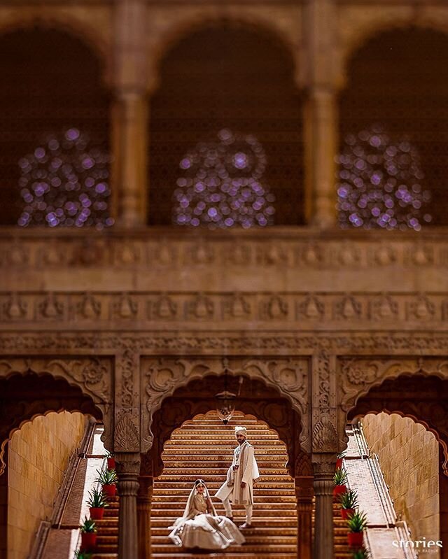 Varshini + Rohit
Part 2 - The Wedding 
Jaisalmer, 2018 
Varshini and Rohit's wedding at Jaisalmer was one we looked forward to in 2018. Theirs is a story of 5 years of unconditional love, mutual respect and understanding leading up to this day. And w