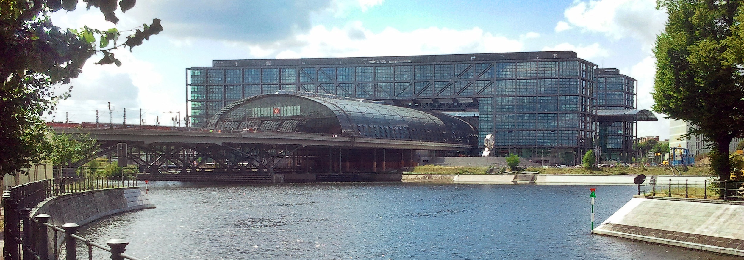 Berlin, HAUPTBAHNHOF_OPT_2014-07-31 14.01_900p_.jpg