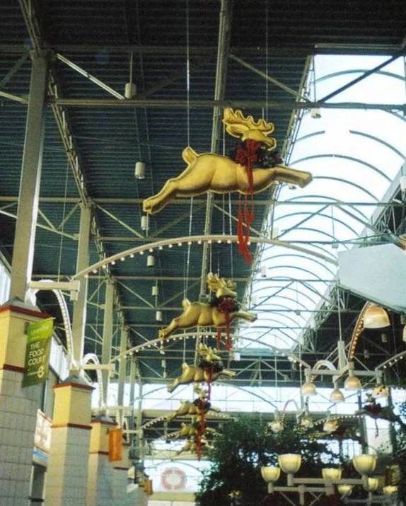 gold_reindeer.jpg