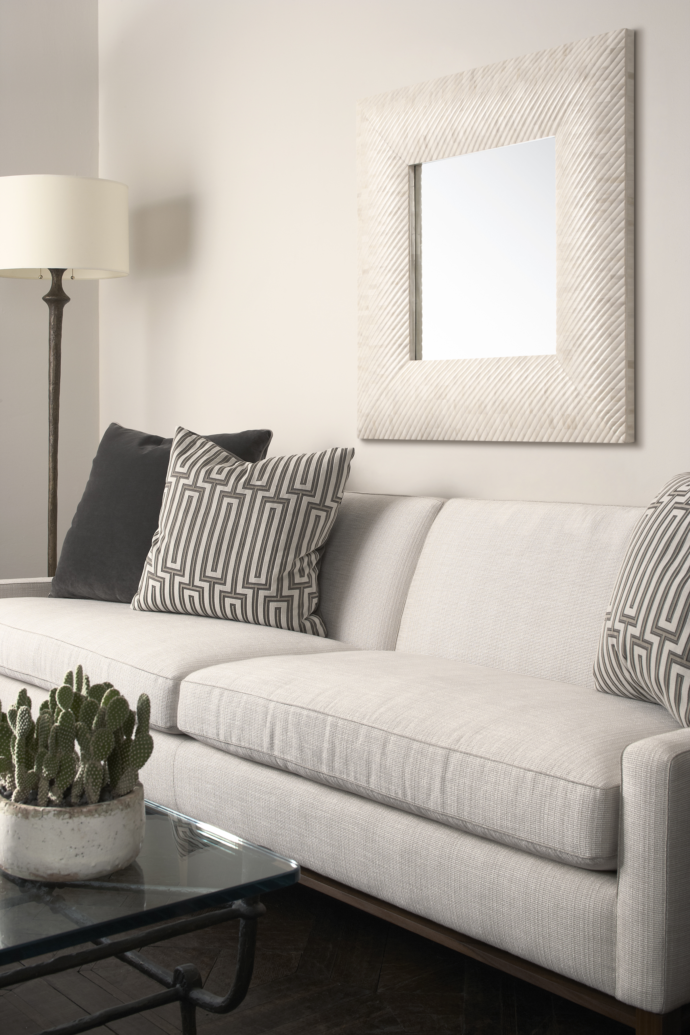 reeta-gyamlani-farrago-design-aspire-mirror-lifestyle