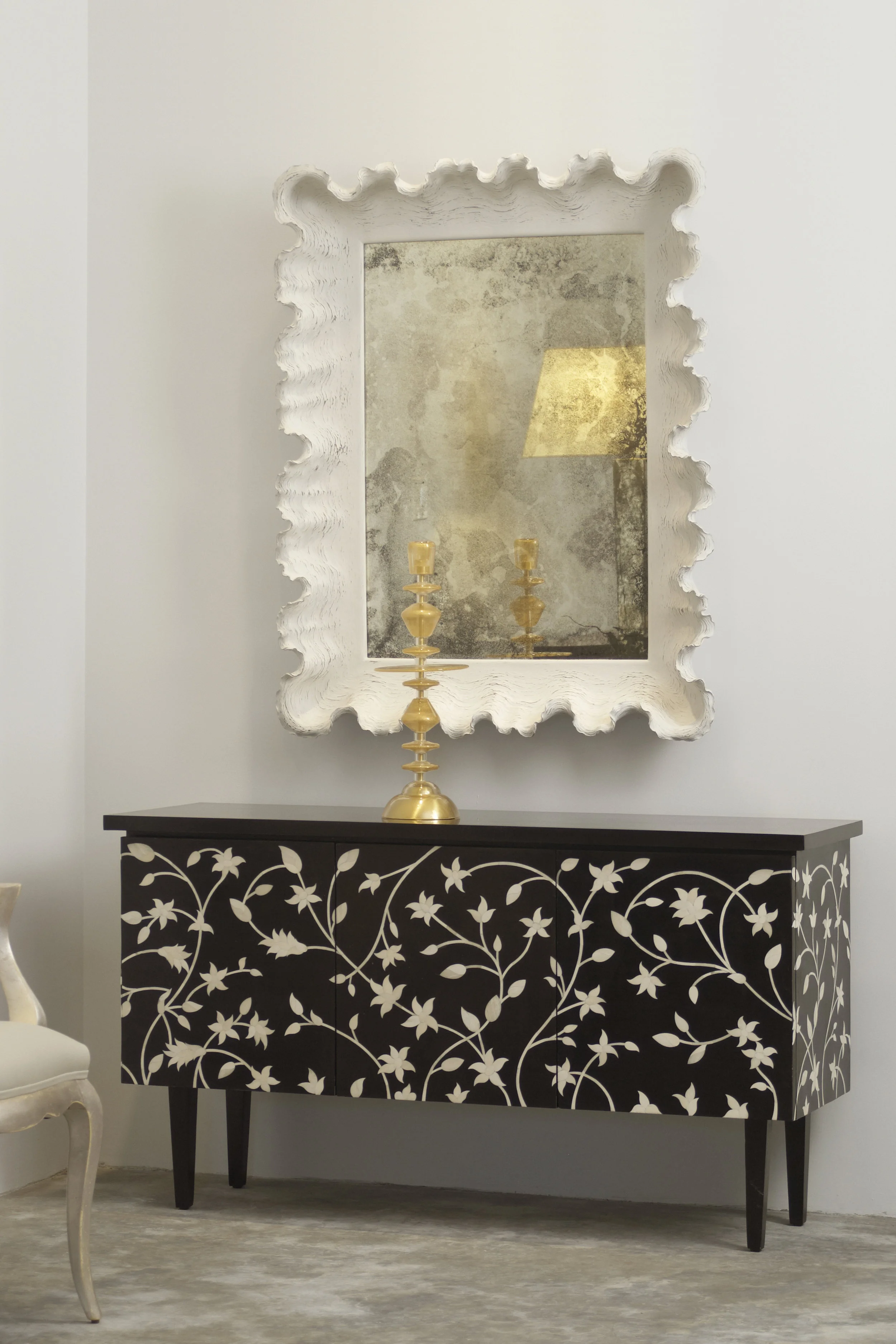 reeta-gyamlani-farrago-design-passion-lilies-buffet-table-lifestyle