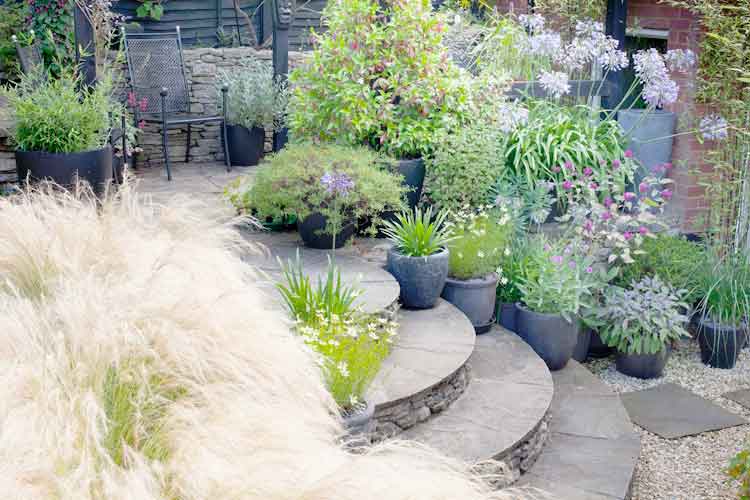 Sloping-garden.jpg