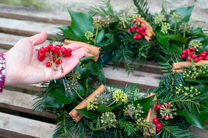 Making-a-wreath.jpg
