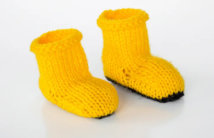 yellowknittedboots.jpg