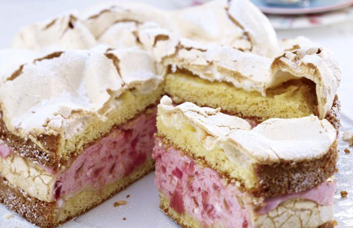 rhubarb-meringue-cake.jpg