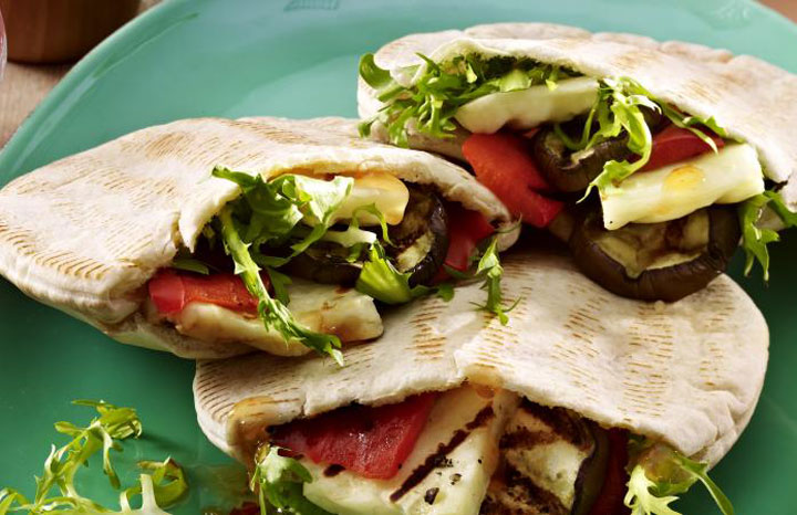 halloumi-grilled-veg-spicy-pitta.jpg
