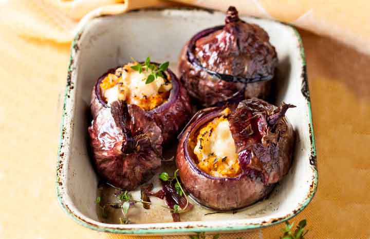 Sweet-potato-&-smoked-haddock-in-an-onion-2.jpg