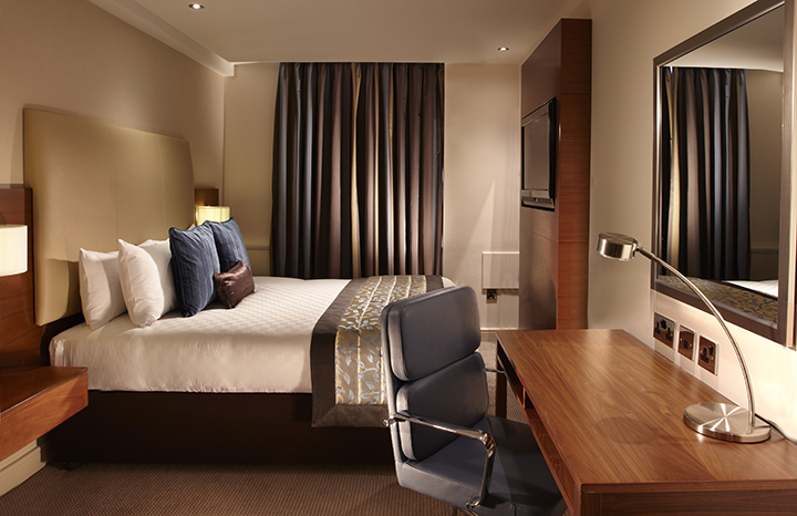 thistle-hotel-%20review-Trafalgar.jpg