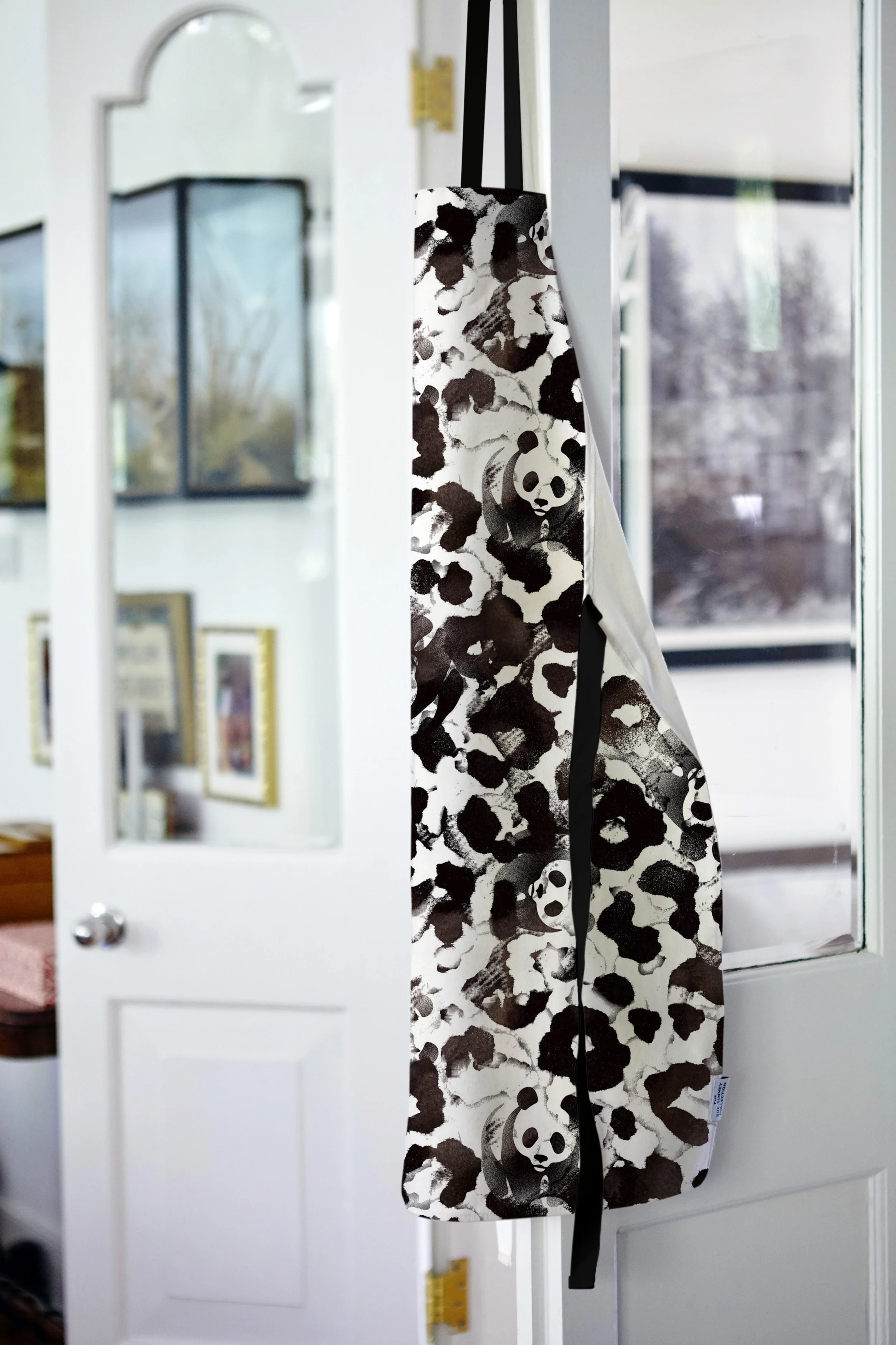We love this panda apron!