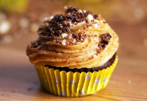 peanut-cupcake.jpg