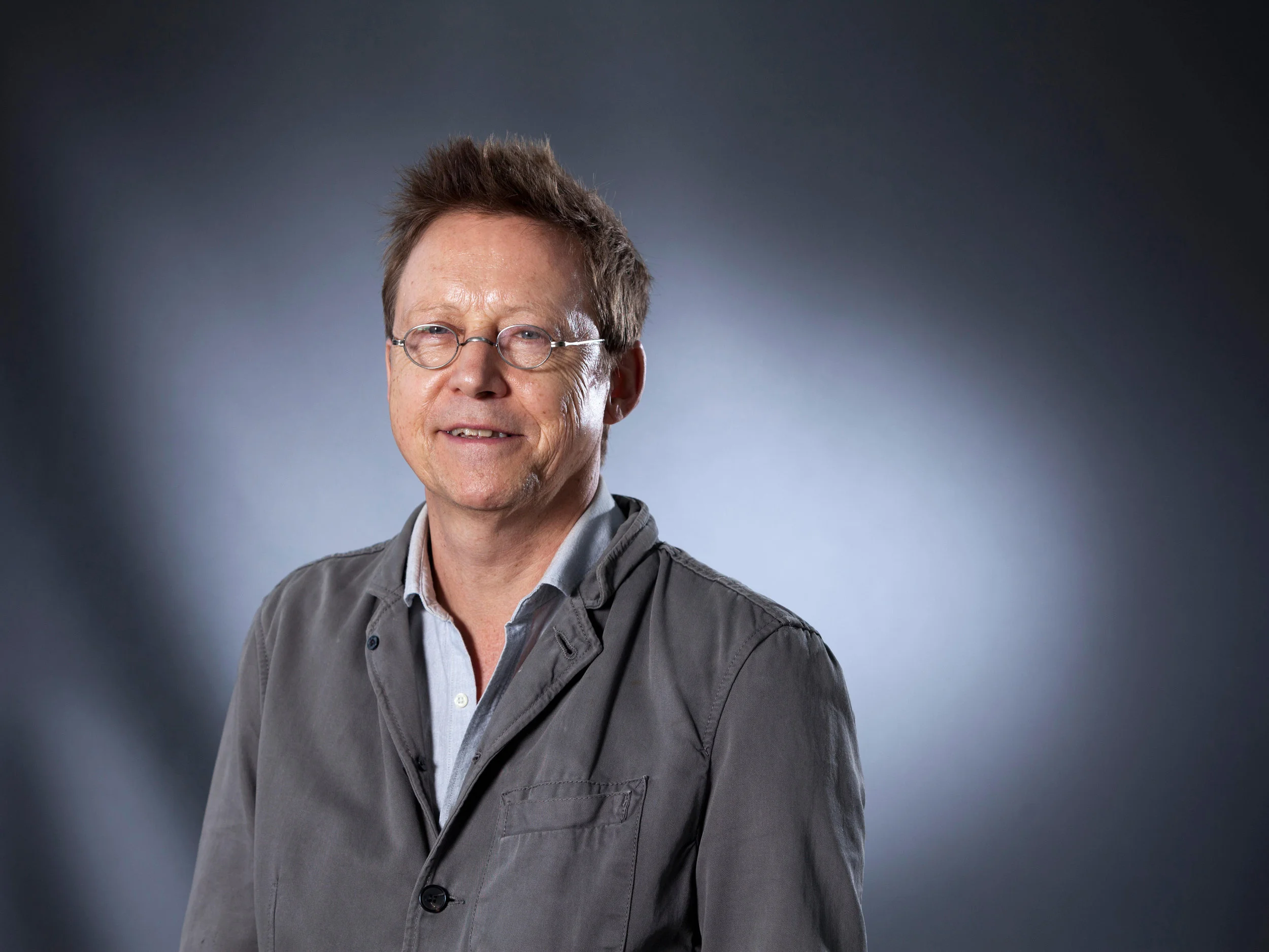 Simon-Mayo.jpg