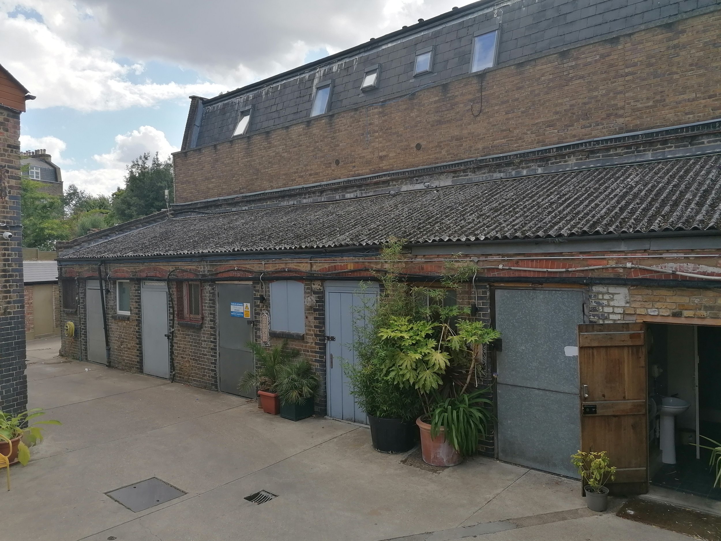 Brixton Mews Workspace — David Money Architects
